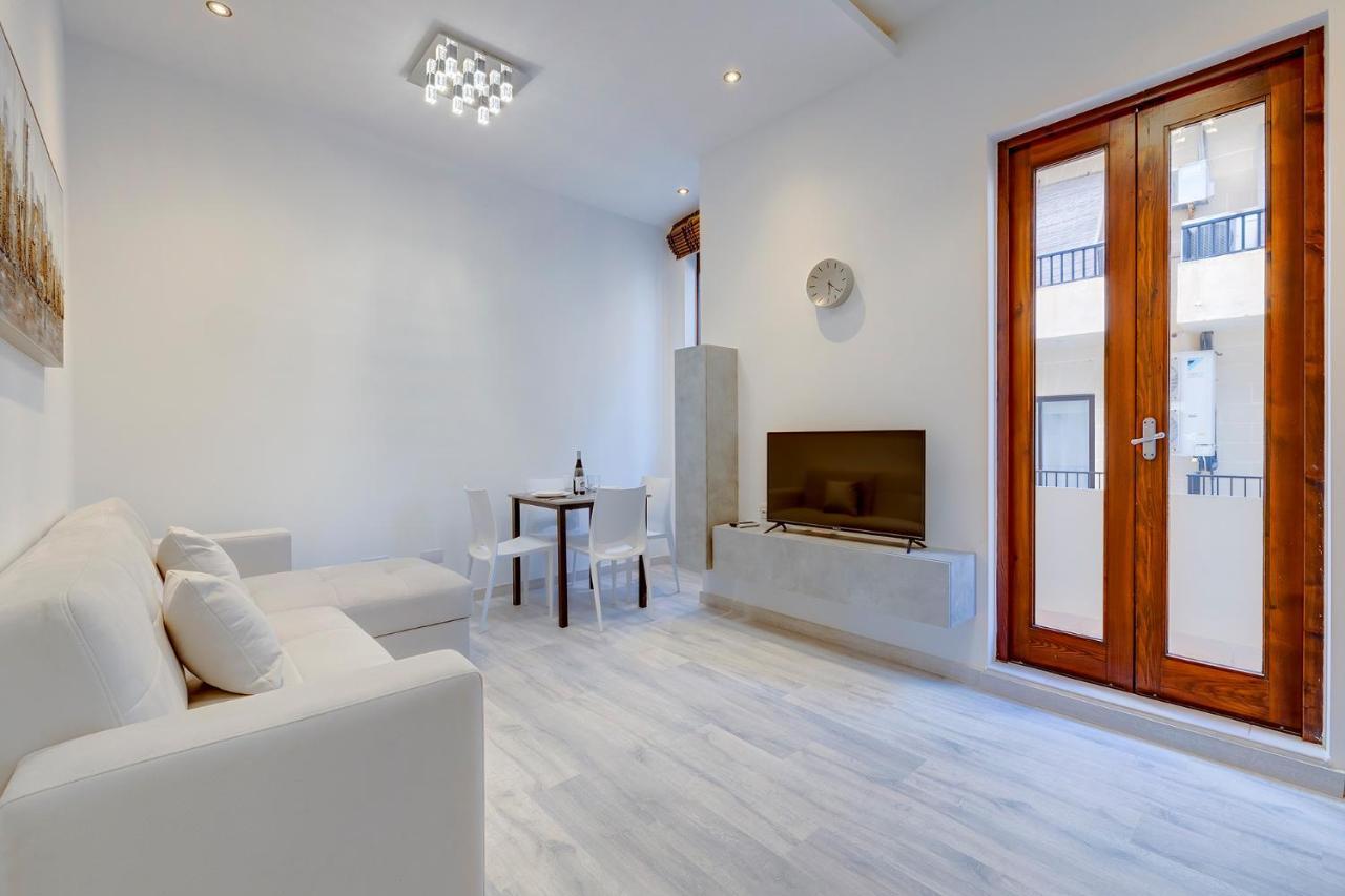 Modern Apartment In The Best Area Of Sliema Exteriör bild