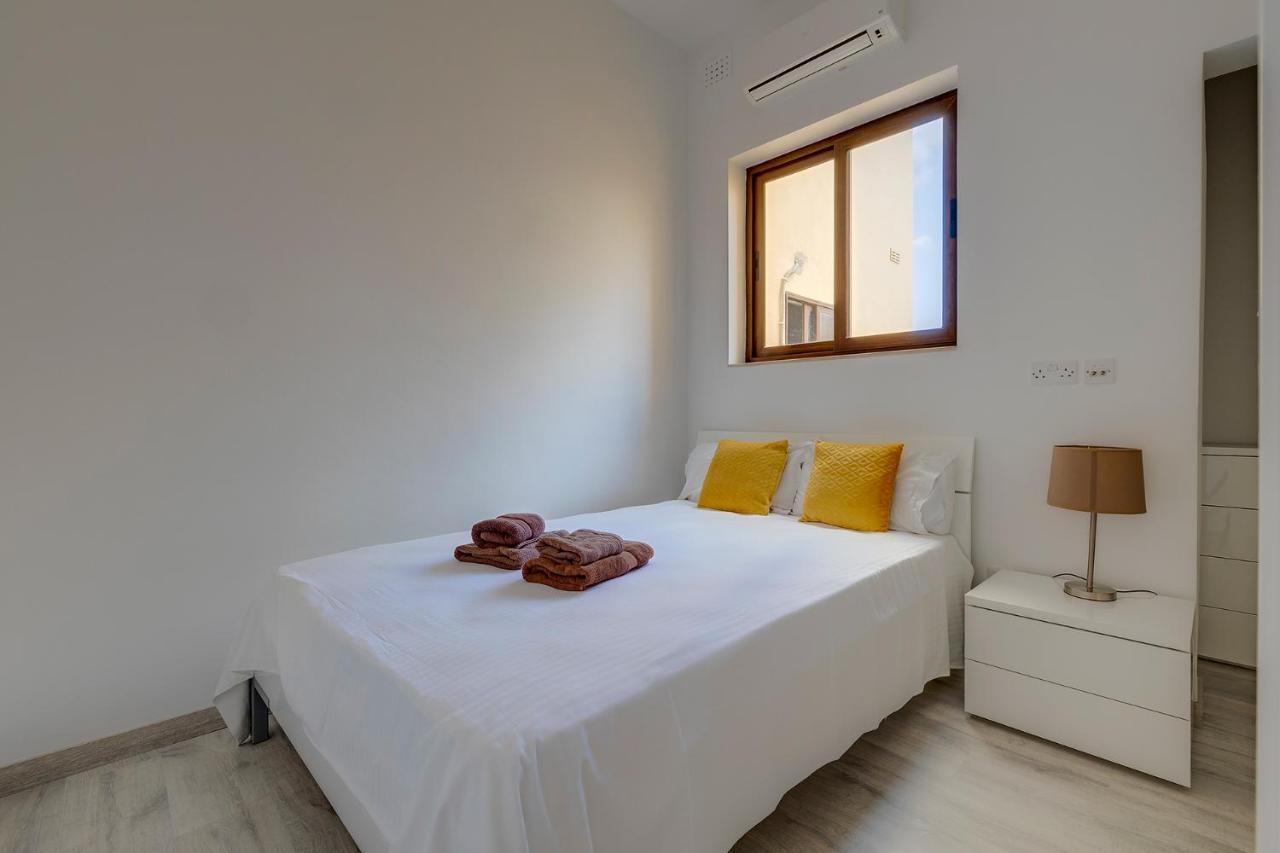 Modern Apartment In The Best Area Of Sliema Exteriör bild